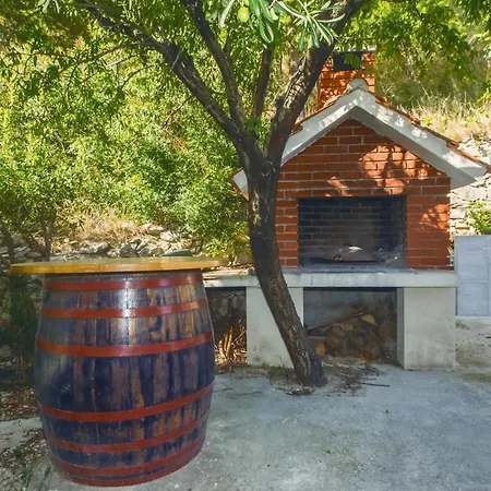 Apartamento Luka Iv *