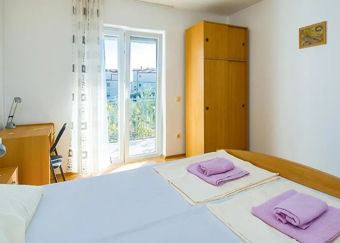 Luka Iv Apartment