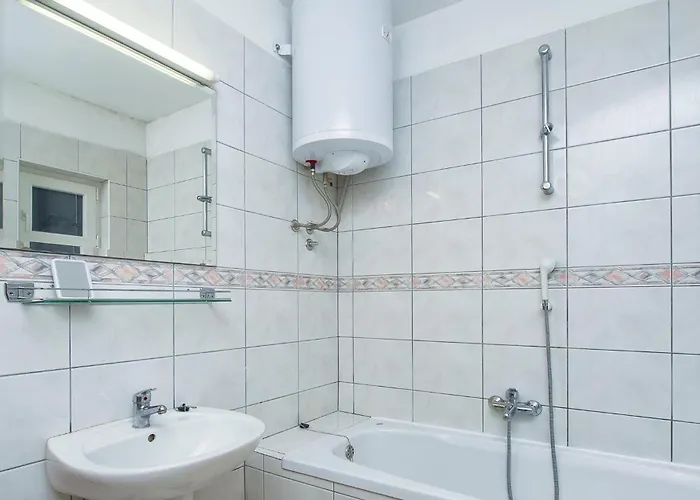 Apartment Luka Iv