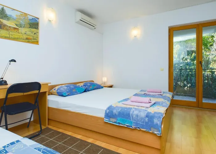 Luka Iv Apartment *